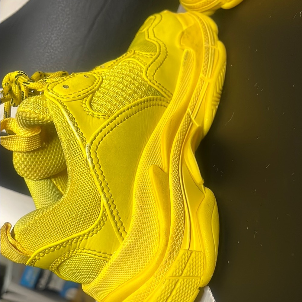 Balenciaga Kids Yellow Sneakers Size 32 US 1 - Picture 11 of 17